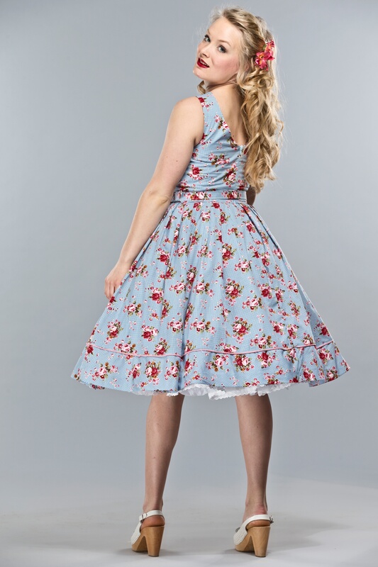 robe Picnic jean roses emmy dos